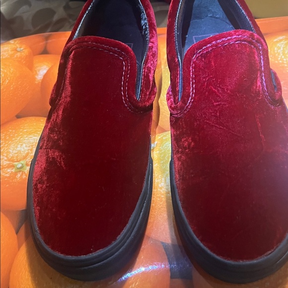 Oxblood velvet Vans/ Loafers Slip Ons Size 7.5, rubber soles for stability - Picture 3 of 9